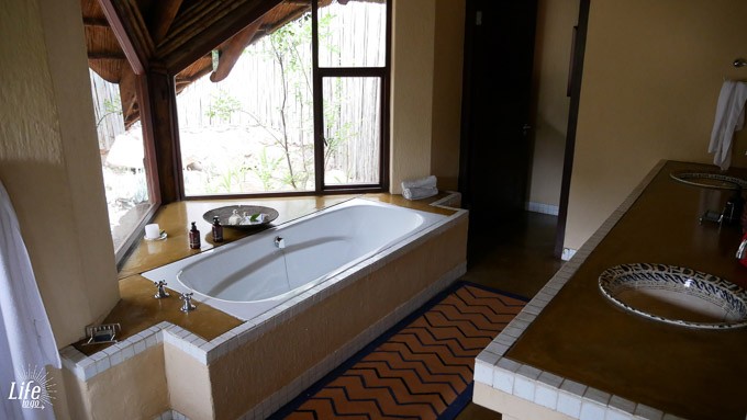 Tshwene Lodge Badezimmer Welgevonden Game Reserve